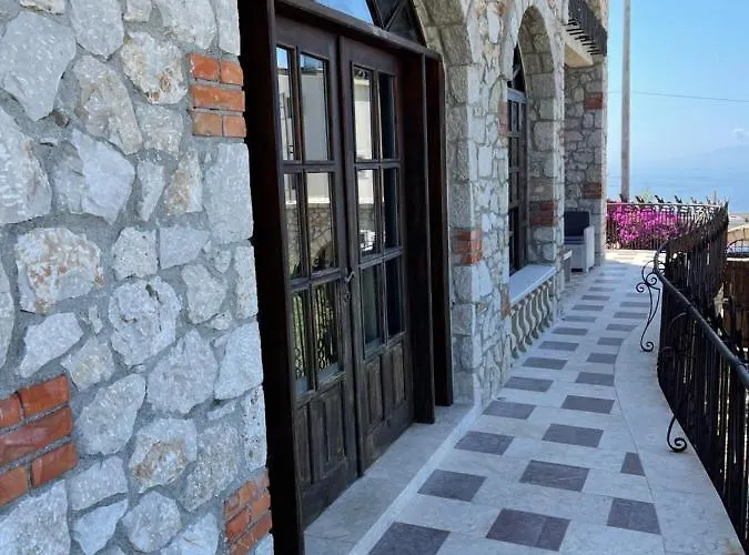 Solomon&sons * Dhërmi