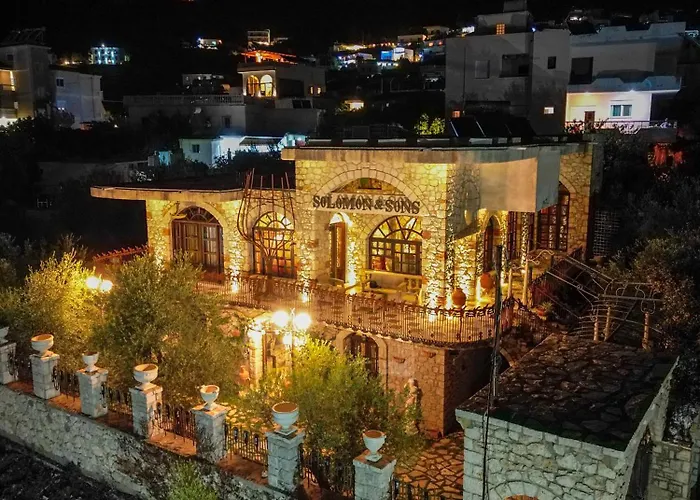 Solomon&sons Pensión *