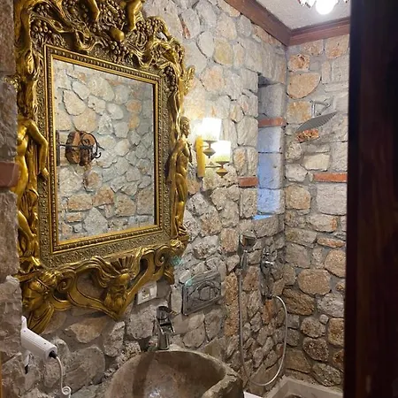 Solomon&sons Dhermi